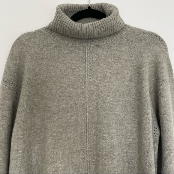 NWT Survival Knit Turtleneck Sweater Taupe LARGE - Picture 2 of 9